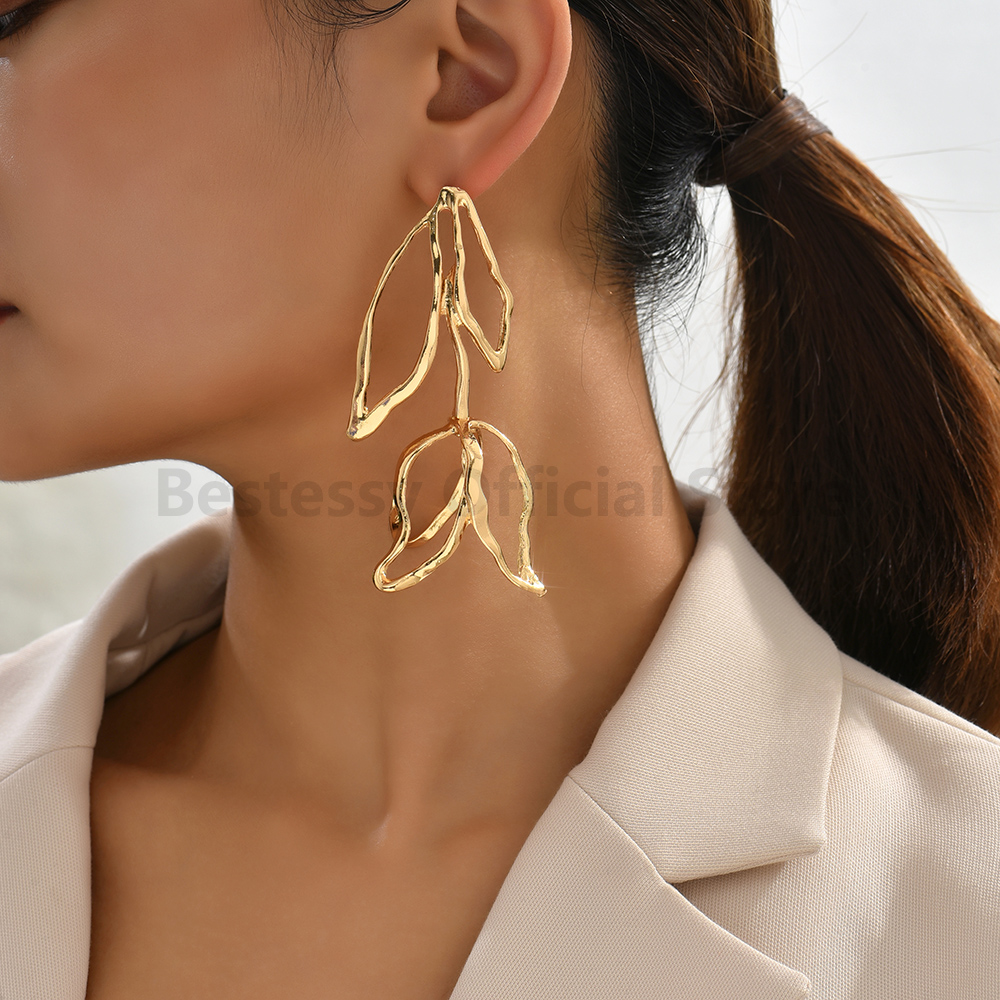 2025 New Oversized Metal Tulip - Vintage Fashion Trends 2025 리뷰 및 가격